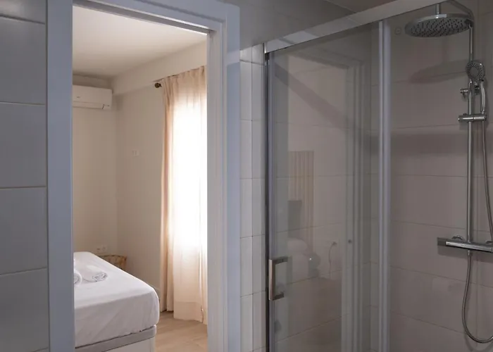Victoria's Modern And Cosy 2 Bedroom Appartement *